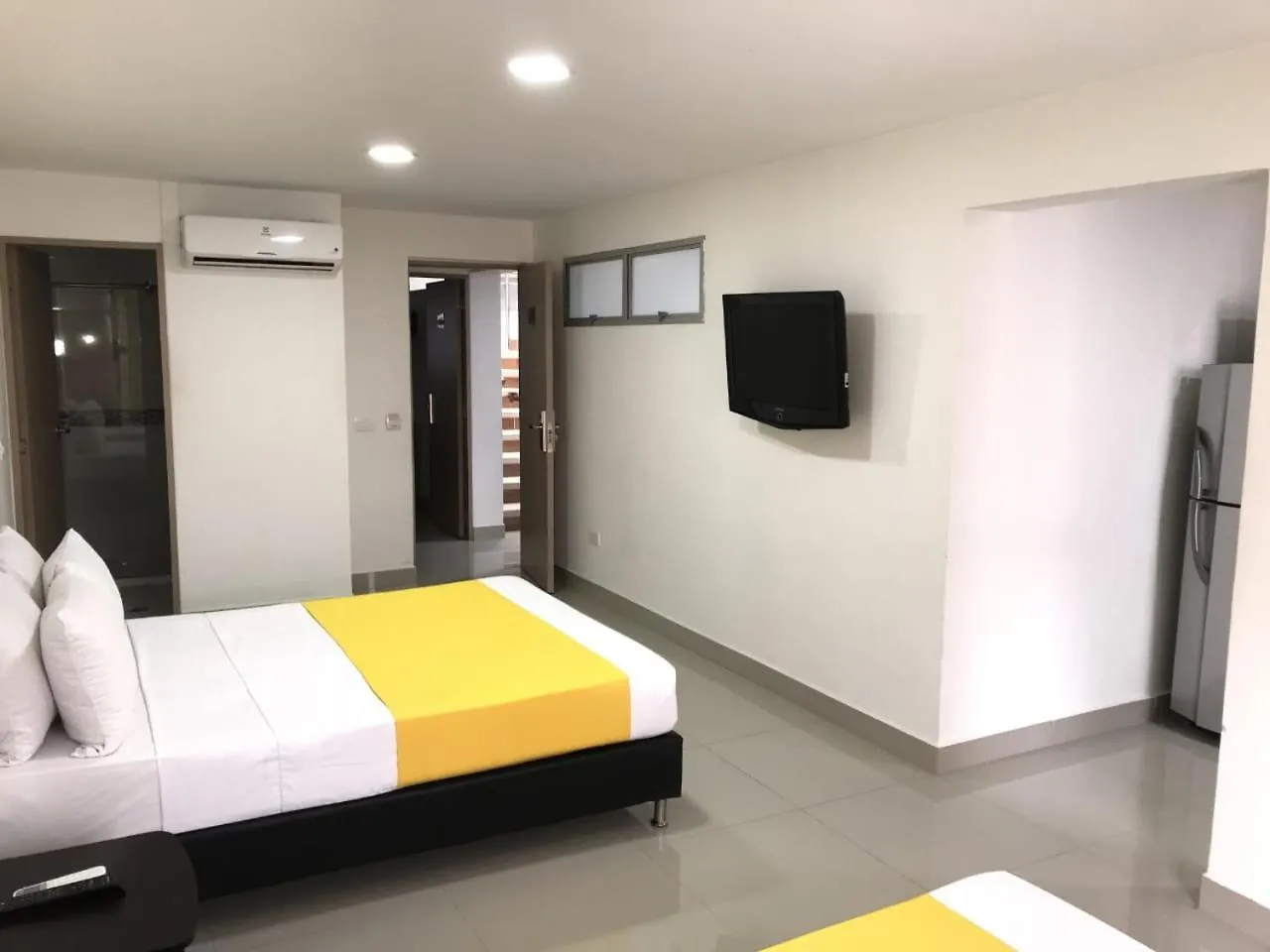 Apartaestudios Laureles Medellin Aparthotel