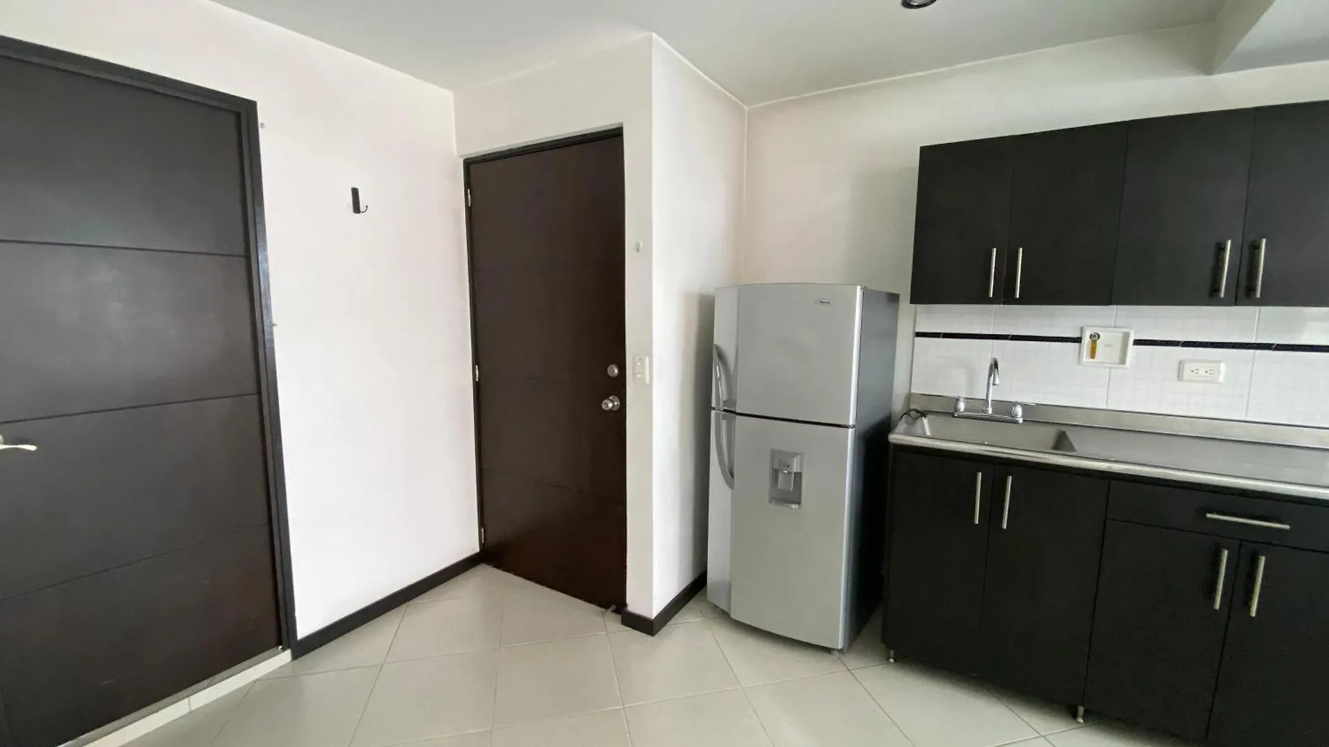 Aparthotel Apartaestudios Laureles Medellin Colombia
