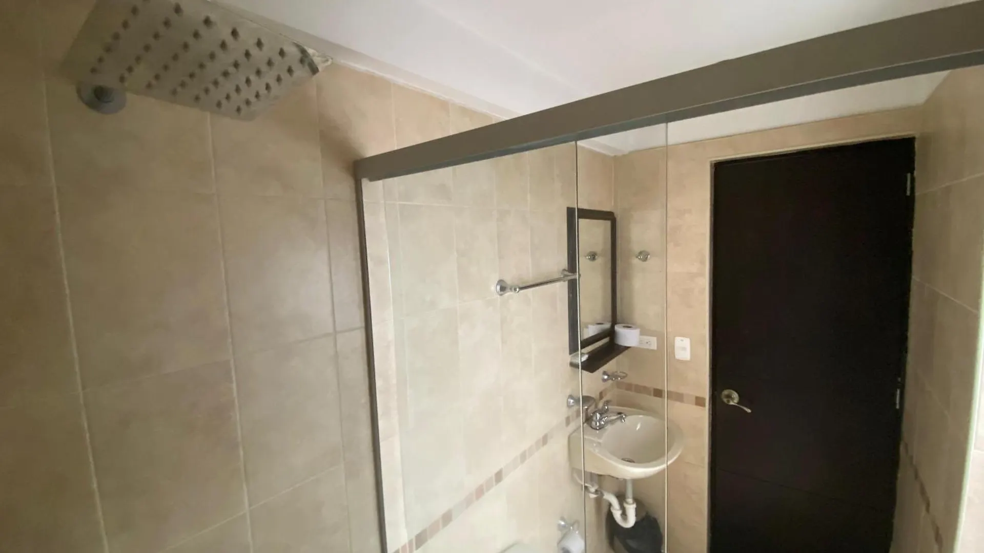 Aparthotel Apartaestudios Laureles Medellin