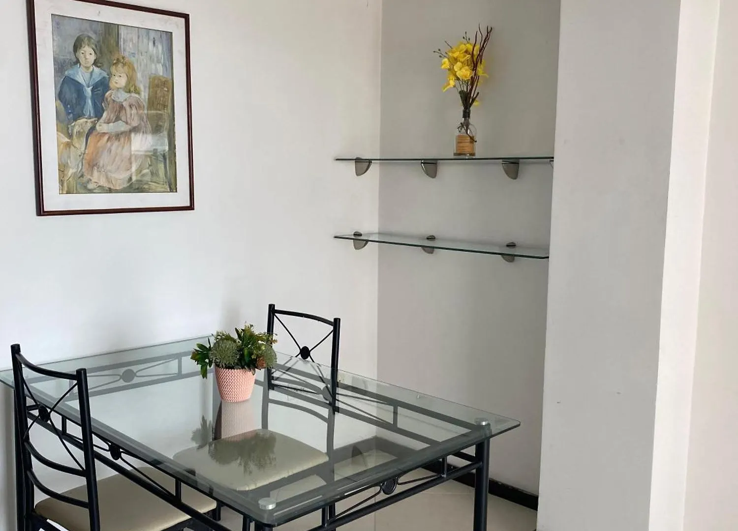 Apartaestudios Laureles Medellin
