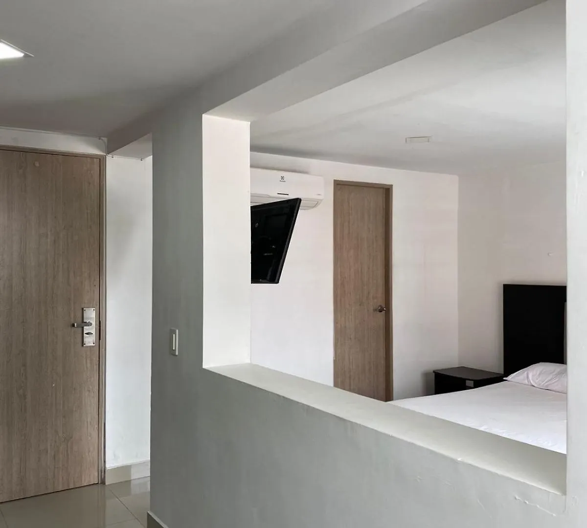 Apartaestudios Laureles Medellin Aparthotel