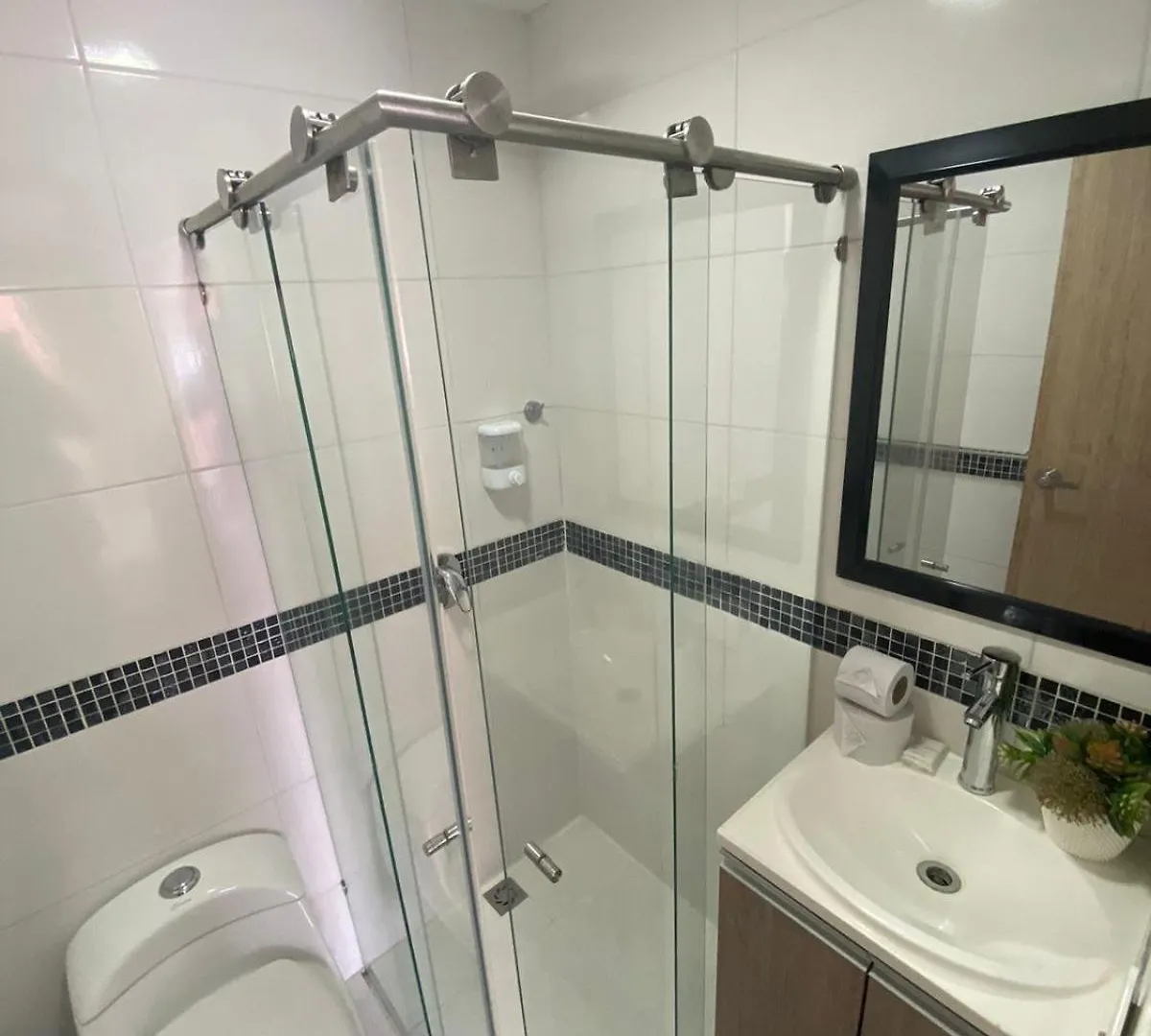 Apartaestudios Laureles Medellin 0*,  Colombia